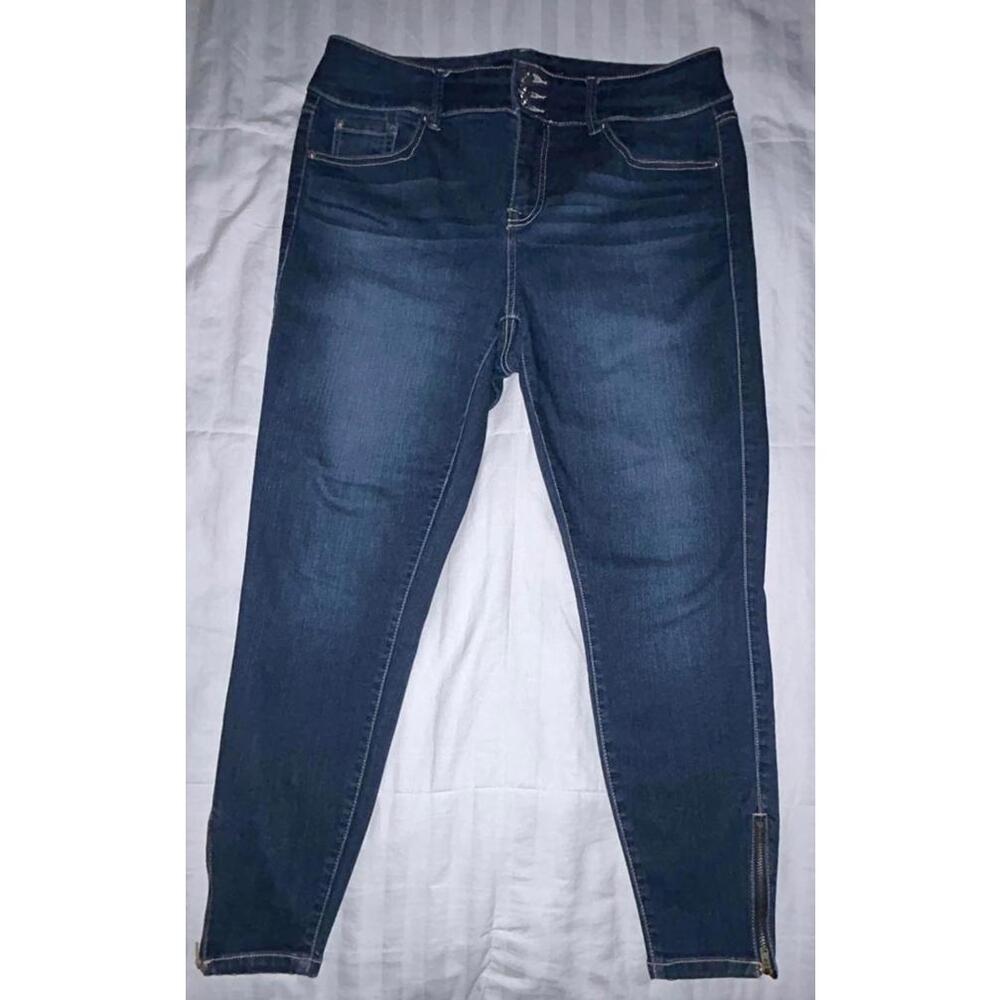 Torrid Jegging Premium Denim Sz 16